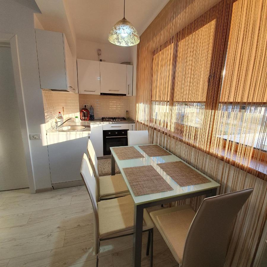Sarah Apartment Констанца Екстериор снимка