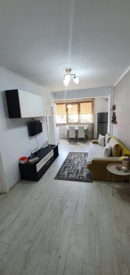 Sarah Apartment Констанца Екстериор снимка