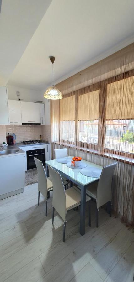 Sarah Apartment Констанца Екстериор снимка