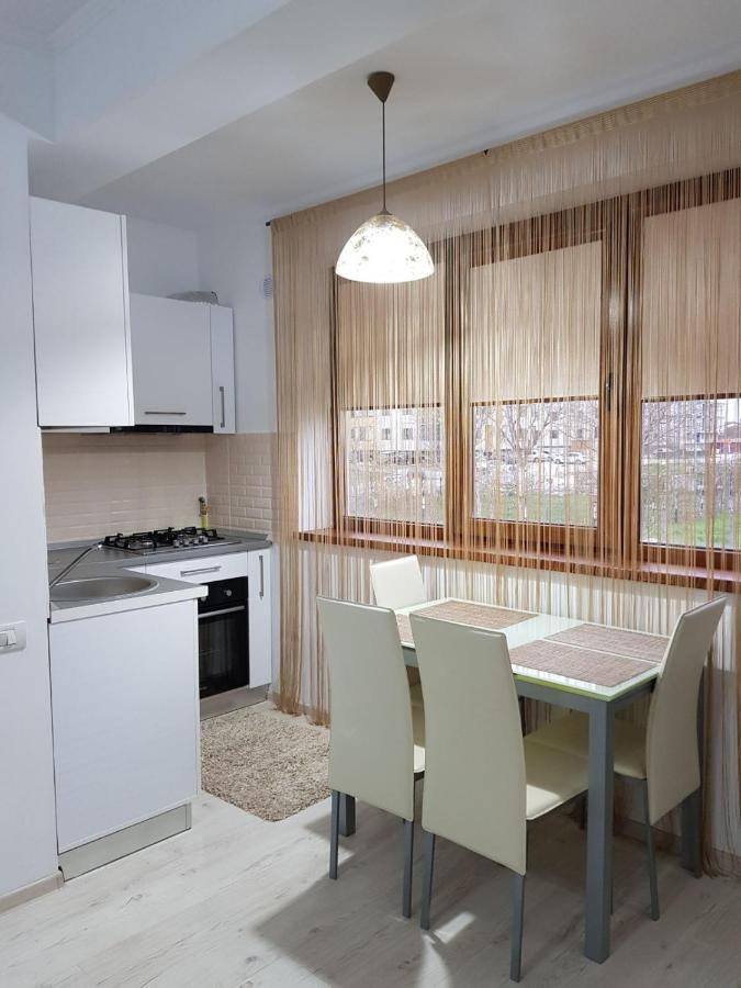 Sarah Apartment Констанца Екстериор снимка
