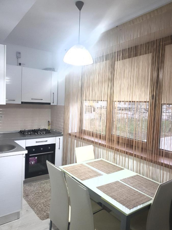 Sarah Apartment Констанца Екстериор снимка