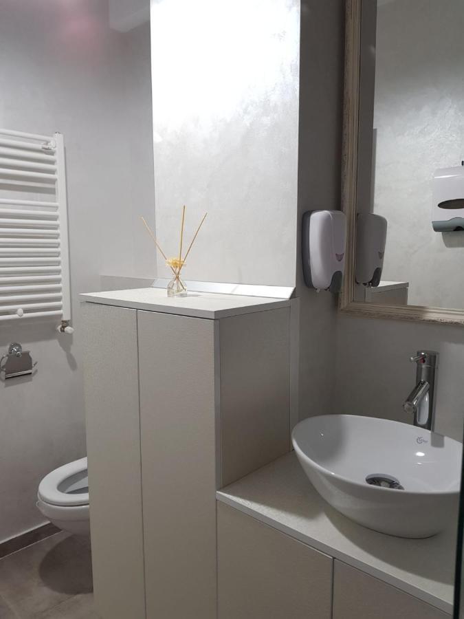 Sarah Apartment Констанца Екстериор снимка