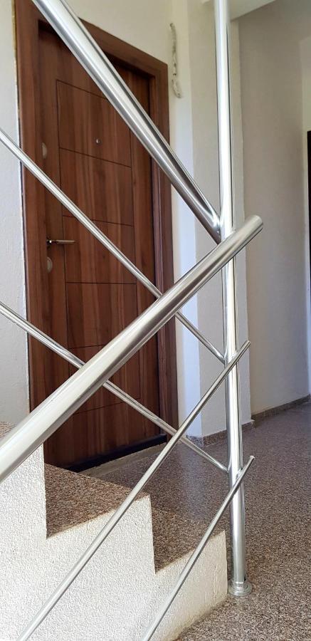 Sarah Apartment Констанца Екстериор снимка